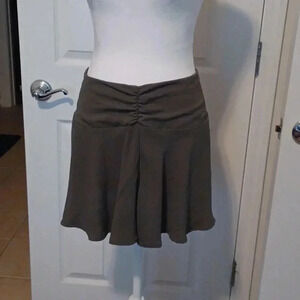 🐾Various sizes olive color skirt